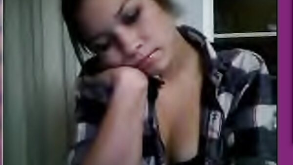 غنيمة و سكس عربي مع اجنبي بلوندي قرنية تمتص قضيب لذيذ من BF لها