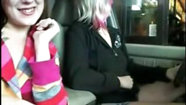 صغيرة سكس اجنبي افلام كامله الصدر قذرة حار يرضي بوسها بأصابعها على الأريكة