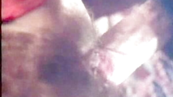 تم غزو كتي شقراء كبيرة سكس اجنبي وعربي الصدر بواسطة زوجين من الأزرار المتعطشة