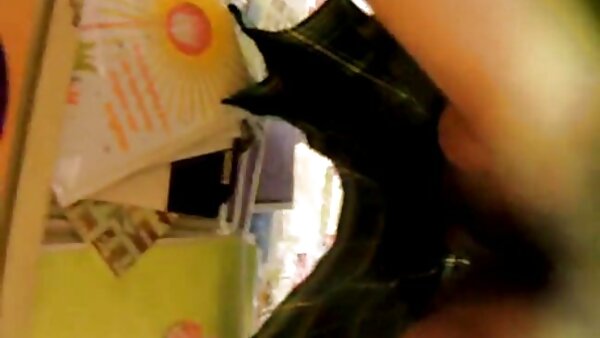 سمراء سكس محارم امهات اجنبي حلوة لوغان دراي تدرب بوسها بأصابعها