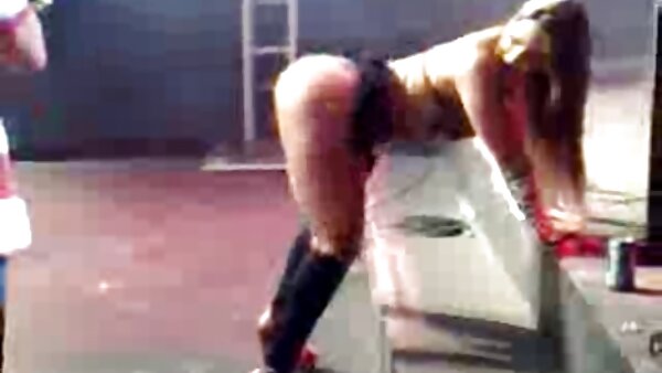 خجولة تبحث امرأة سمراء هوتي يدغدغ كيتي مواقع سكس اجنبي مترجم الحلو مع pasison