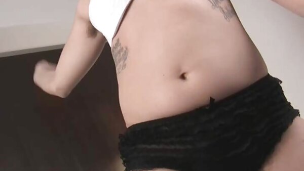 قنبلة أشقر افلام سكس اجنبى شرهة مع وشم ملاك تمتص lollicock الساخنة من مفتول العضلات الغريب لها